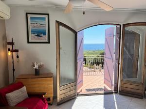 Villas villa vue mer avec piscine et jardin arbore : photos des chambres
