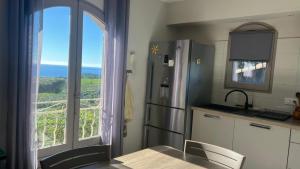 Villas villa vue mer avec piscine et jardin arbore : photos des chambres