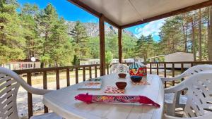 Campings Chalet 2 etoiles - Piscine - ccbaeia : photos des chambres