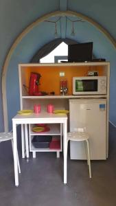 Campings Camping 3 etoiles - Piscine - ccbaeei : photos des chambres