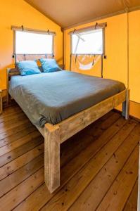 Campings Camping - Piscine - ccbbaah : photos des chambres