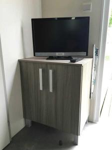 Campings Camping 4 etoiles - ccaeh0a : Mobile Home 2