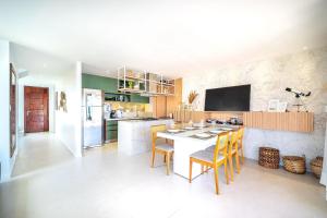 Bz14 Casa c piscinapíer d Jet de frente p Canal