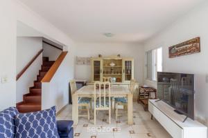 Casa em Cabo Frio a 200m da praia ADP001