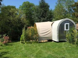 Campings Camping 3 etoiles - Piscine - ccbaeei : photos des chambres