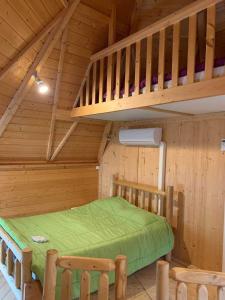Campings Camping 3 etoiles - Piscine - eeeddg : photos des chambres