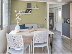 Campings Camping 4 etoiles - Piscine - eed0fi : photos des chambres