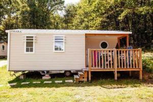 Campings Camping 3 etoiles - Parc aquatique - ccbbaia : photos des chambres