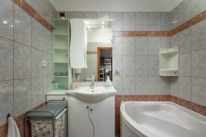 Kostrena Apartment Maja Few Mt From Sea- Happy Rentals