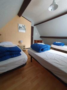 Campings Camping 3 etoiles - Piscine - eeicbi : photos des chambres