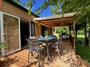 Campings Camping - Piscine - ccbaieb : photos des chambres