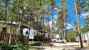 Campings Chalet 2 etoiles - Piscine - ccbaeia : photos des chambres