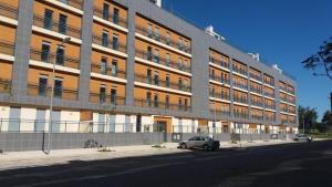 Apartamento Novo com Piscina Olhão