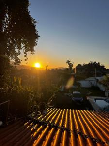 LINDO SOBRADO PERTINHO DA PRAIA - WiFi 600 MEGAS