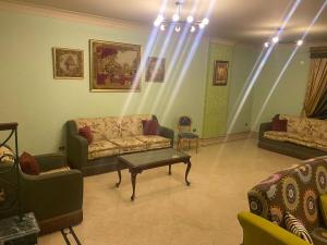 Cozy family apartment 3 bedrooms in heart of Cairo