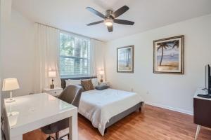 Courtyard Oasis - DriftDowntown Comfort with Pool Access