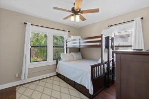 Casa Sunshine - Mediterranean Style Meets Cabana Life