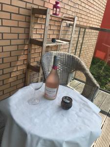 Central Dublin 2-Bed Apartment -Sleeps 5 & Parking