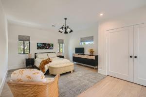 Villa Vogue - Designer Finishes Meet Open Living in Sunshine Park