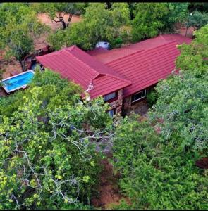 Luxury GuesthouseCo FlintstoneHouse