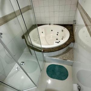 Loft Lux SM 15 (Jacuzzi, Smart TV, Ar condicionado, Cozinha)