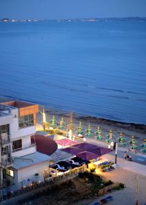 Beachfront Bliss-Seaview- Potka Apartments