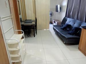 Lens Den 3 Entire Flat in Mall of Asia Pasay Manila