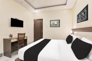 Super Townhouse Kankarbagh Formerly Kunwar Alcajars