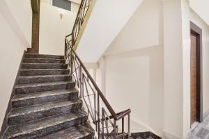 Super Townhouse Kankarbagh Formerly Kunwar Alcajars