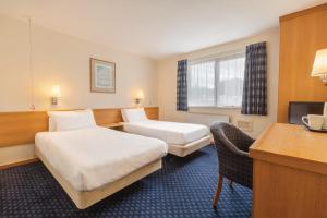 Twin Room - Non-Smoking room in Days Inn Magor