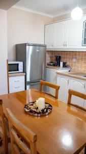 Castel Apartment near Old Town & Castle, Easy Parking