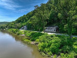 The Riverfront Serenity Lodge - Ubytování bez kategorie ve městě York