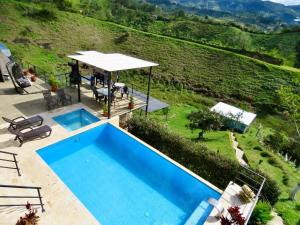 Hermoso Complejo Turistico Familiar con Piscina, Jacuzzi Cerca de Guatape
