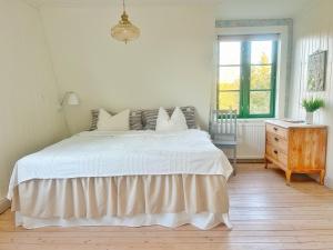 The Solhem Cabin - 80m to the lake, 1930s charm