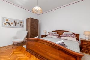 Family friendly house with a swimming pool Krnica, Marcana - 24375