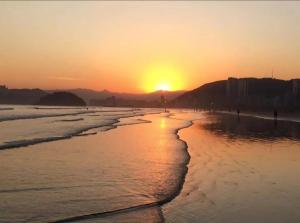 Desperte com vista para o mar - luxo e conforto no melhor bairro de Santos