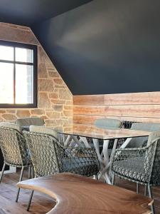 Maisons de vacances Ti an Aod Beachfront Stone Cottage Sleeps 10 OI Collection Rentals : photos des chambres