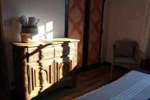 Maisons de vacances Ti an Aod Beachfront Stone Cottage Sleeps 10 OI Collection Rentals : photos des chambres