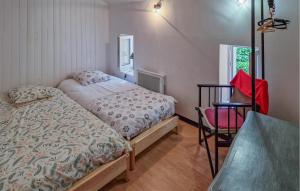 Maisons de vacances Awesome Home In Goult : photos des chambres