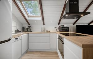 3 Bedroom Awesome Home In Oksbøl