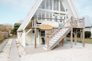 Late Summer Specials - 2 blocks to Beach - Backyard - Walk to Boardwalk - 4hvězdičkové hotely ve městě Carolina Beach