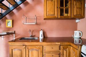 Pequeña casita con balcón privado