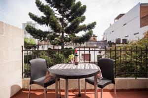 Pequeña casita con balcón privado