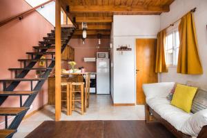 Pequeña casita con balcón privado