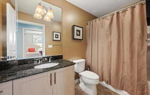 New! 4 BR, Oceanfront, Ocean and Bay views, 3pools, Gym