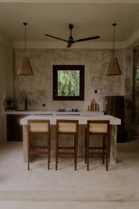 A Rustic, Equatorial Stay - Paci Ahangama