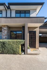 Villa Morava - Pet-friendly Beachside Comfort