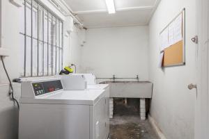 Light-Filled Studio near Rushcutters Bay Park