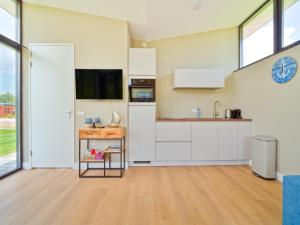 Holiday Home in Oud Ade near Kaag Lakes