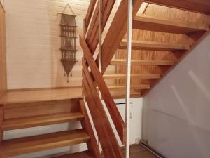 Suuri huoneisto puusaunalla